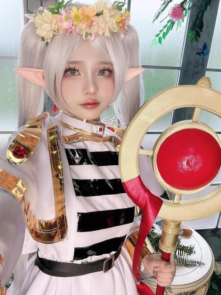 Azami甘露寺蜜璃cos作品：异世界异装之美