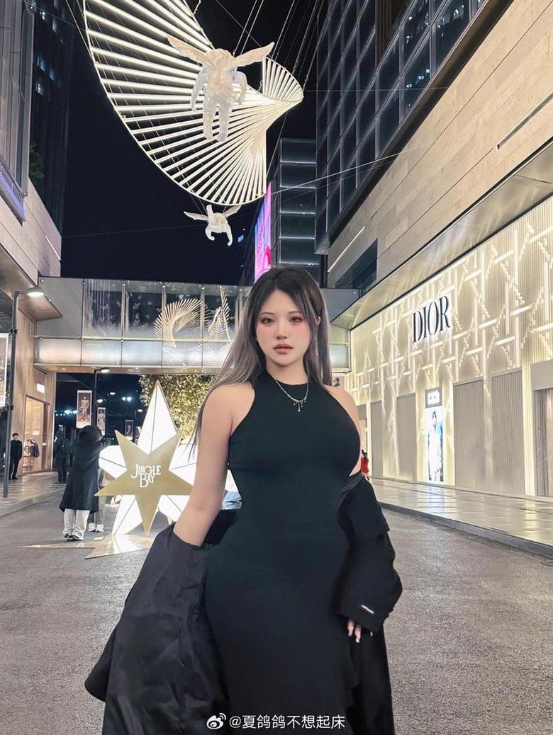 匠心独运，夏鸽鸽不想起床13套cosplay作品合集汇聚