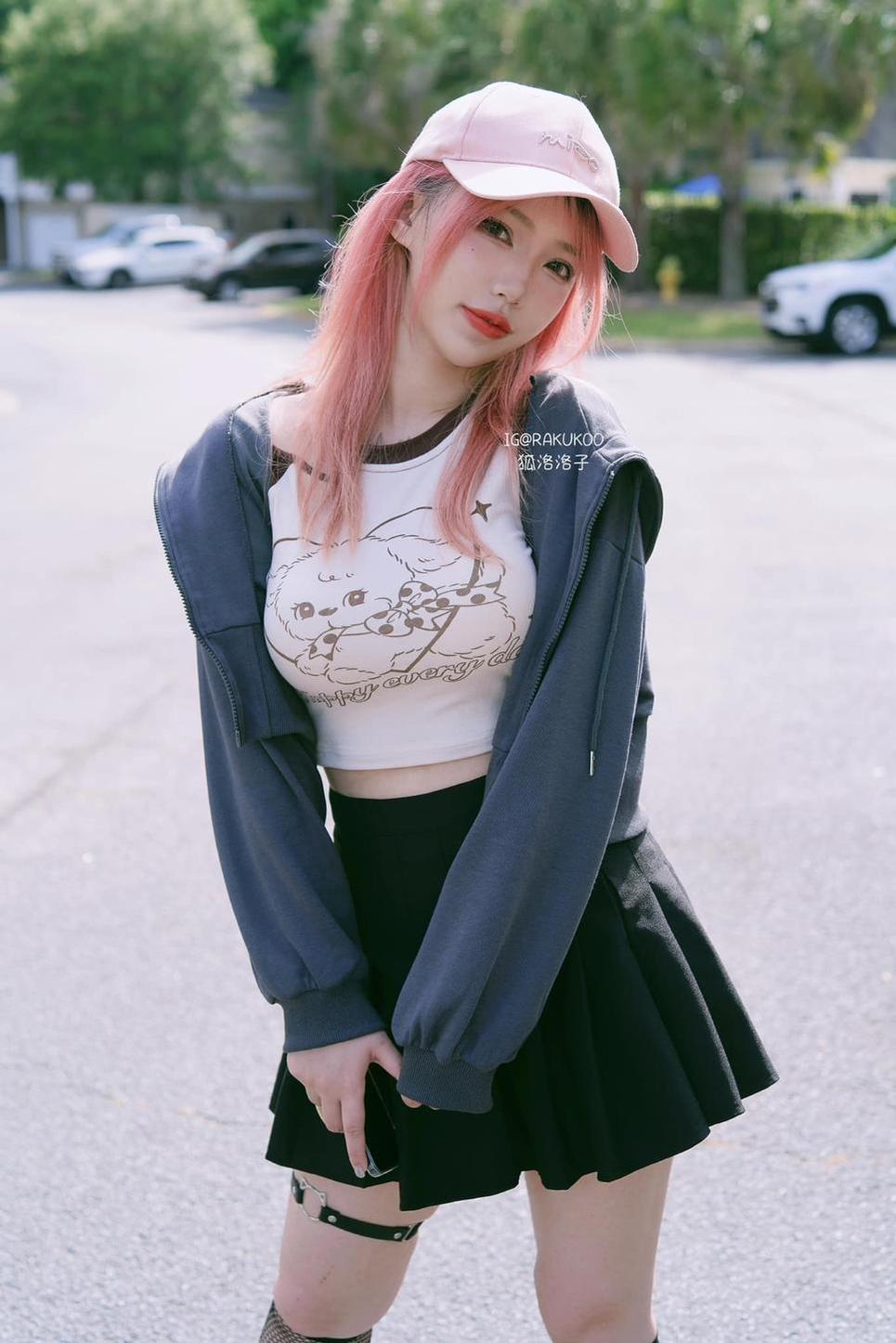 狐洛洛子ins精选照片分享，带你领略不一样的人间美景