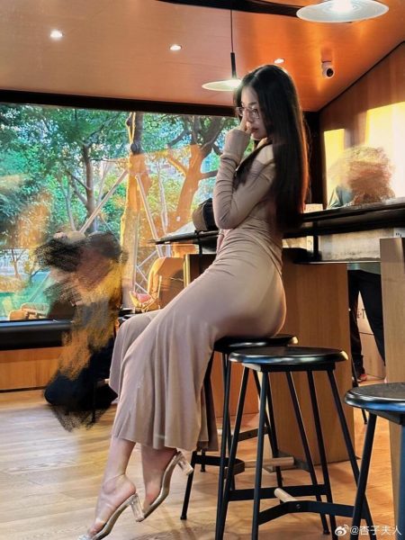 耶米西奶露分享：镜中花景的美图图片