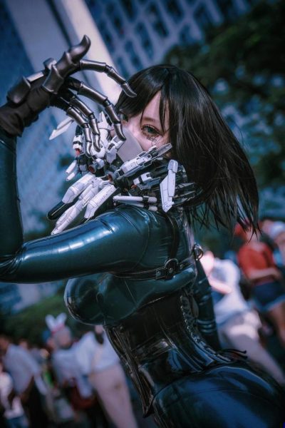 菌烨tako百科cos作品分享，打破现实束缚的魔力呈现