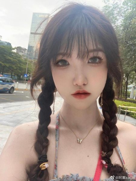 气质大方的阿薰kaori制服超美写真